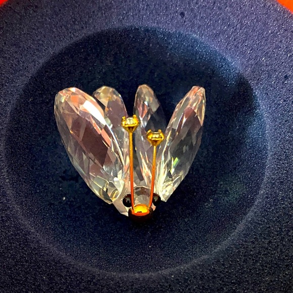 Swarovski Crystal Butterfly Figurine Crystal Tips Gold Antenna - Picture 2 of 12